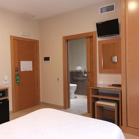 Hostal Acueducto Los Milagros ميريذا المظهر الخارجي الصورة