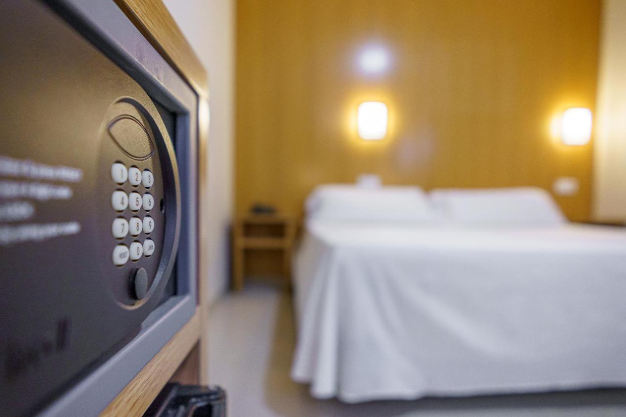 Hostal Acueducto Los Milagros ميريذا المظهر الخارجي الصورة