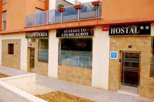 Hostal Acueducto Los Milagros ميريذا المظهر الخارجي الصورة